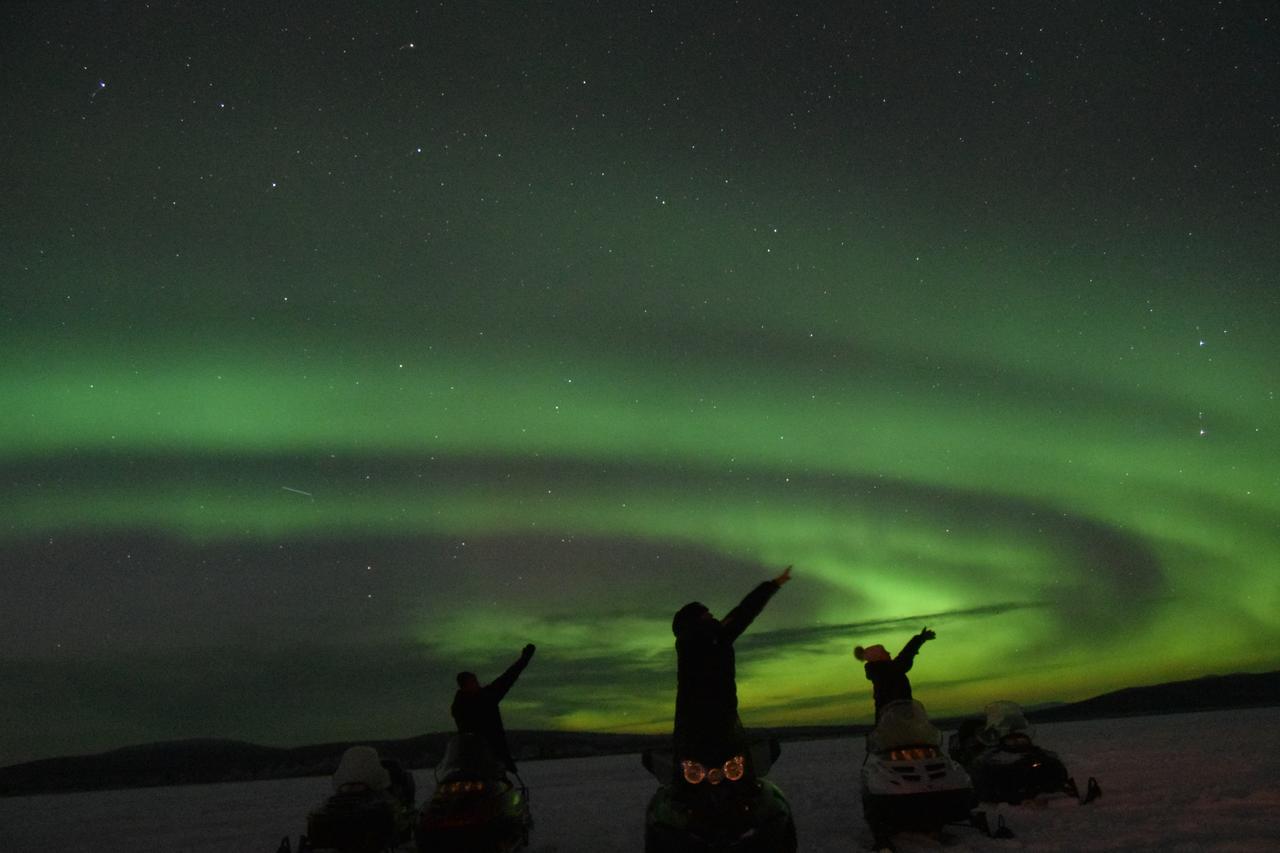 Camp Caroli Wooden Cabins Jukkasjarvi Bagian luar foto