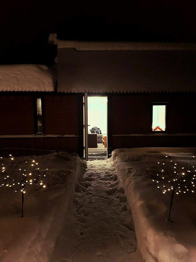 Camp Caroli Wooden Cabins Jukkasjarvi Bagian luar foto