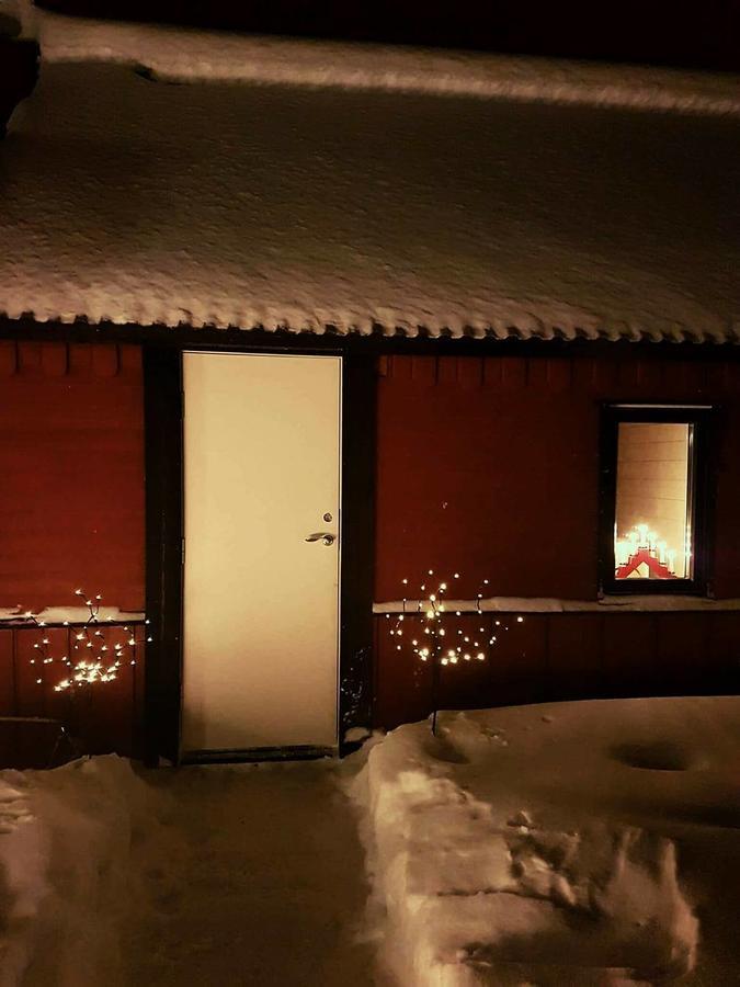 Camp Caroli Wooden Cabins Jukkasjarvi Bagian luar foto