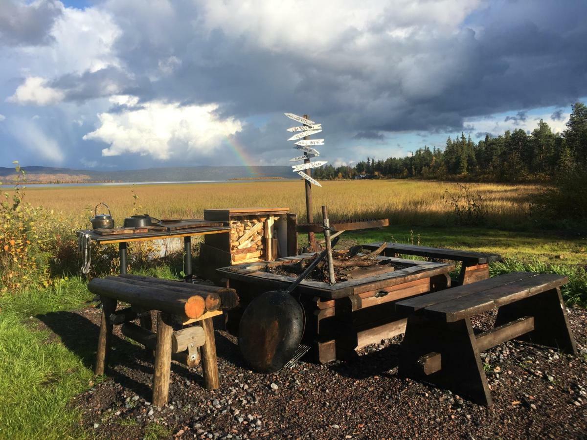 Camp Caroli Wooden Cabins Jukkasjarvi Bagian luar foto