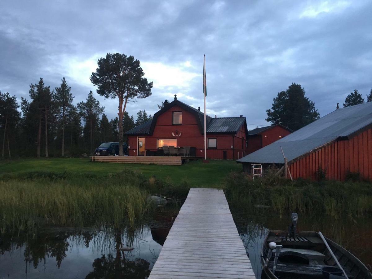 Camp Caroli Wooden Cabins Jukkasjarvi Bagian luar foto